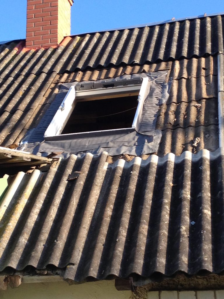 Katuseakna paigaldus